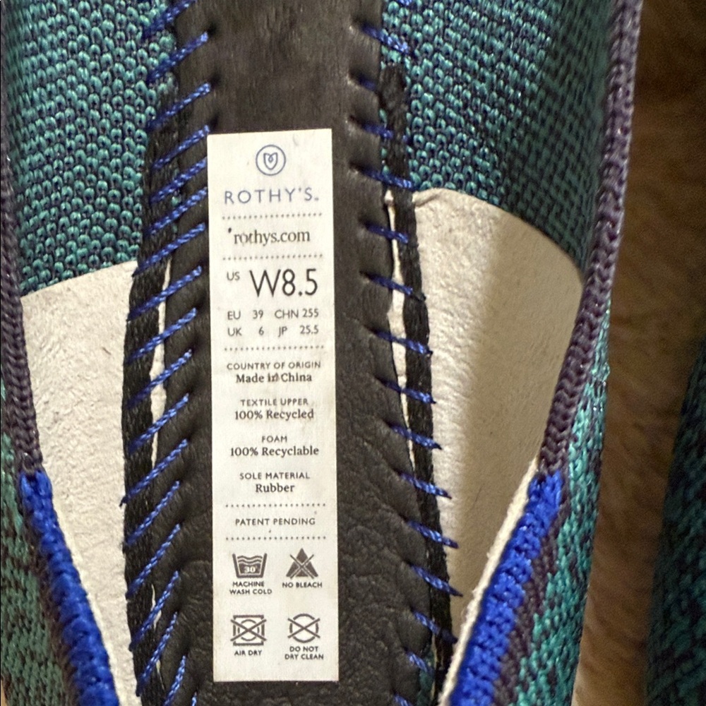 Rothy's -The Point-Teal and Black Snakeskin print-8.5 - Picture 6 of 7
